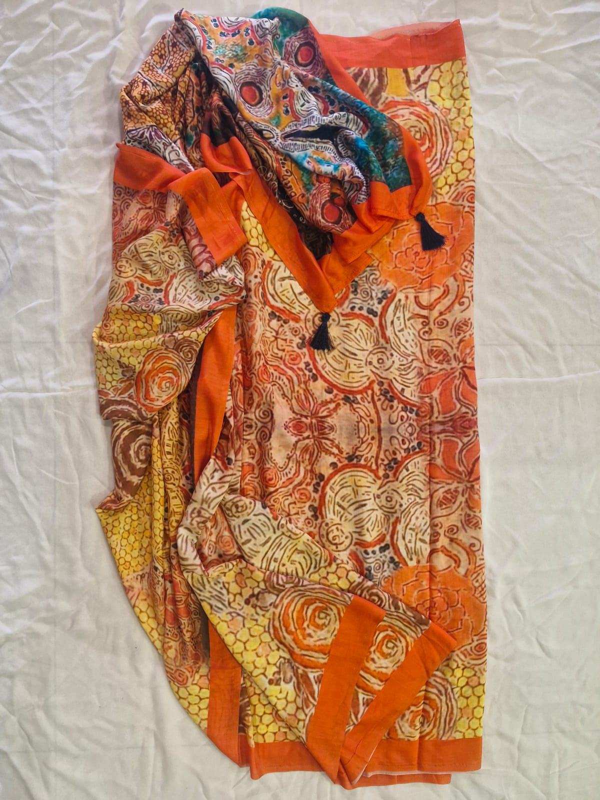 Honeybee Saree